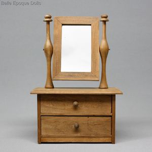 Antique Wooden Dressing Table for your Pretty Dolls