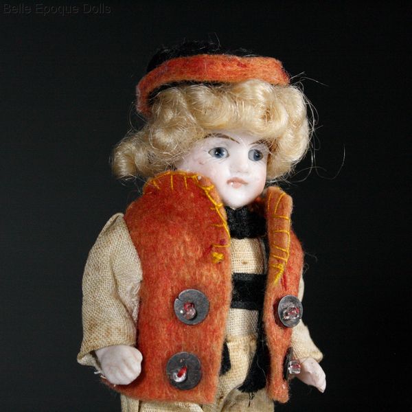 miniature antique dollhouse doll , Puppenstuben puppen ganzbiskuit porzellan 