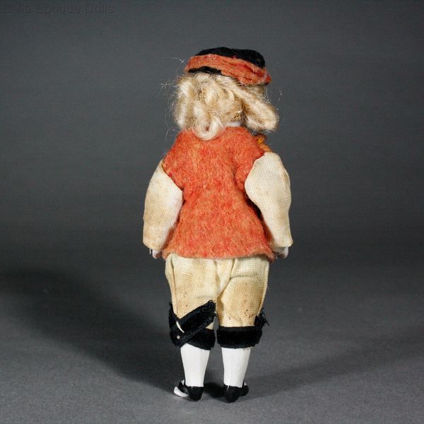 miniature antique dollhouse doll , Puppenstuben puppen ganzbiskuit porzellan 
