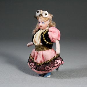 franzoesische puppenstubenpuppe , Antique french all bisque miniature doll , Antique  Lilliputian Doll 
