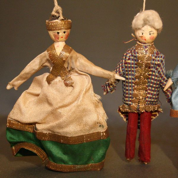 alte Puppenstuben grodnertal puppen , Antique Theatre dolls , alte Puppenstuben grodnertal puppen