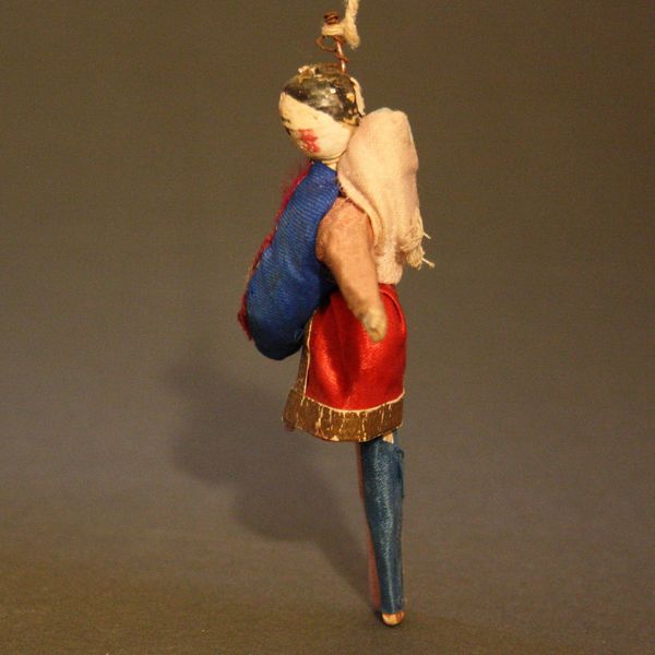 Antique wooden theater dolls , alte Puppenstuben grodnertal puppen
