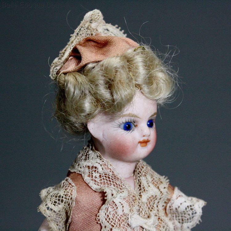 Antique Dollhouse miniature doll  , all-bisque mignonette