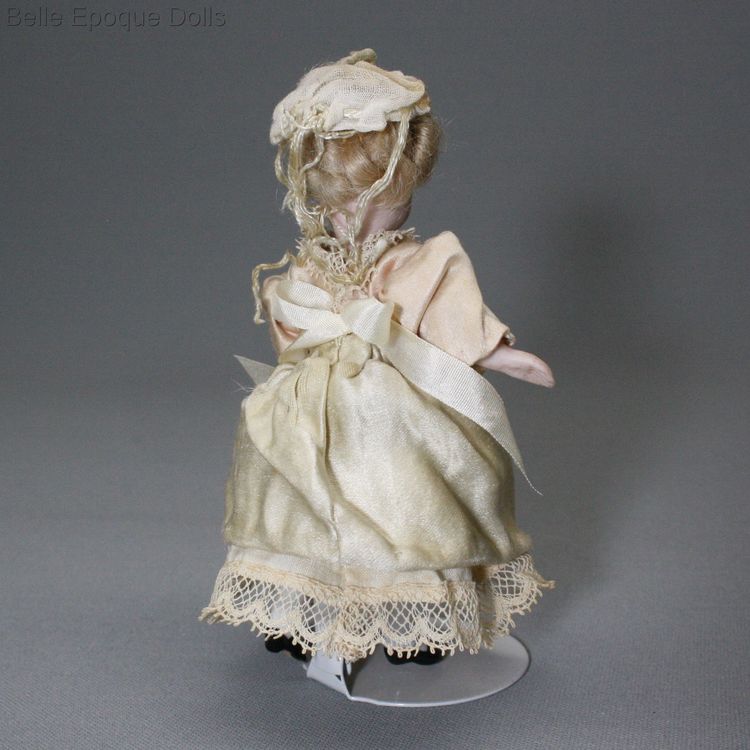 Puppenstuben ganzbiskuit puppen , Antique Dollhouse doll mignonette , Puppenstuben ganzbiskuit puppen