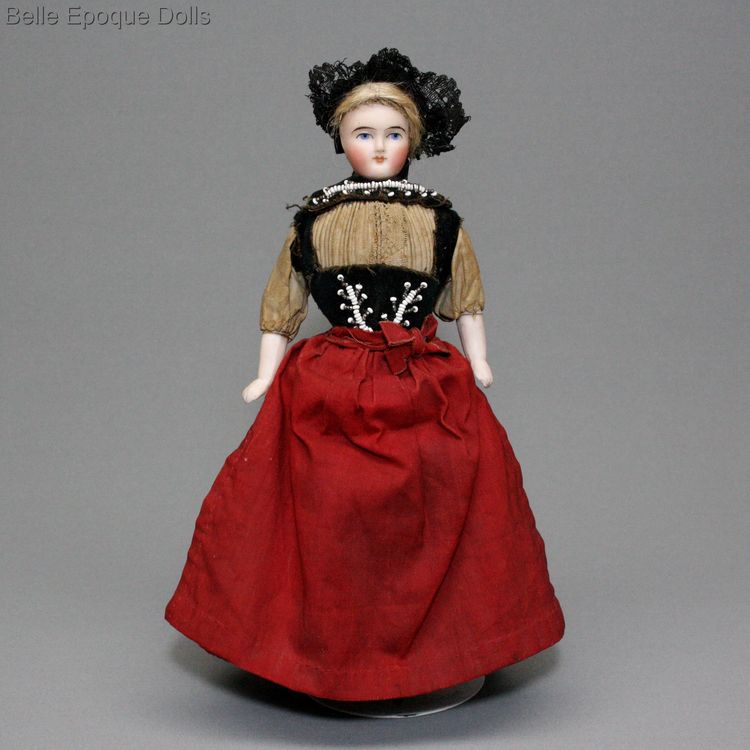 Antique German Dollhouse doll , antik puppenkuchen puppe