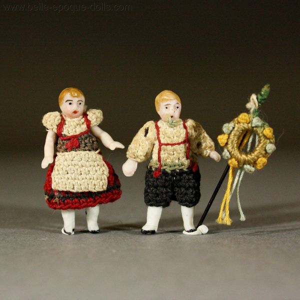 Antique Dollhouse german Carl Horn all bisque tiny doll , Puppenstuben puppen carl horn , Antique tiny all bisque doll carl horn