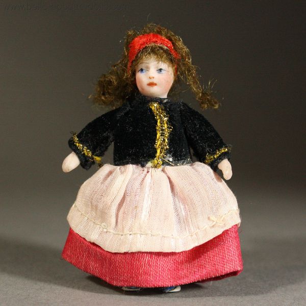 Antique  Lilliputian Doll , Antique French tiny mignonette , ganzbiskuit mignonnette