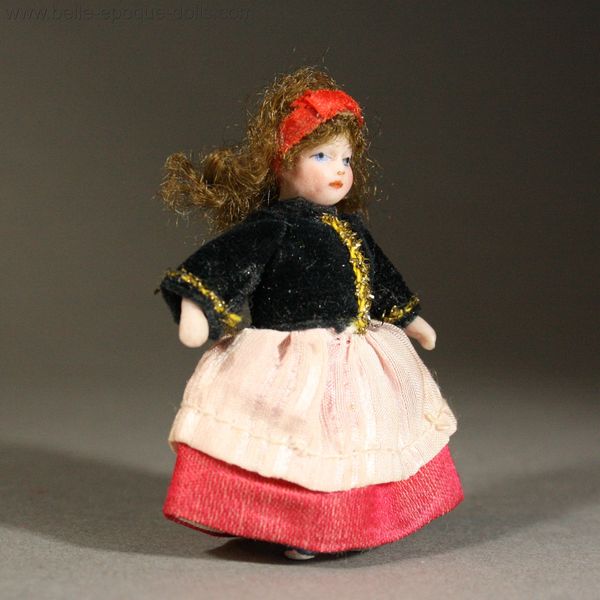 franzoesische puppenstubenpuppe , miniature antique doll , ganzbiskuit mignonnette