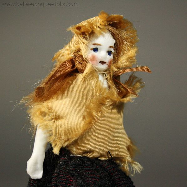 Antique dolls house doll , Puppenstuben puppen