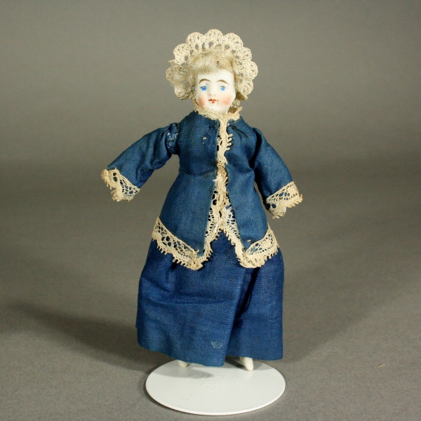 Antique dolls house doll  , Puppenstuben puppen