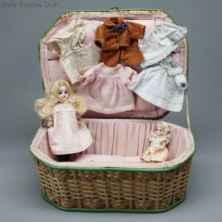Puppenstuben zubehor ganzbiskuit , Antique Dollhouse doll simon and halbig trousseau , Puppenstuben zubehor ganzbiskuit