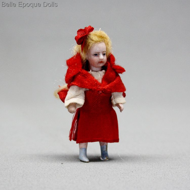 franzoesische puppenstubenpuppe , Antique  Lilliputian Doll , all bisque miniature antique doll