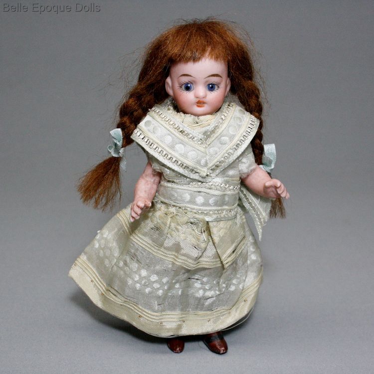 Antique Dollhouse all bisque doll , Antique mignonette Simon Halbig