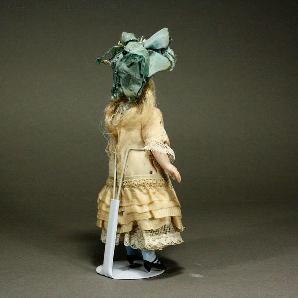 Antique all-bisque french  doll mignonette , French mignonette francois gaultier