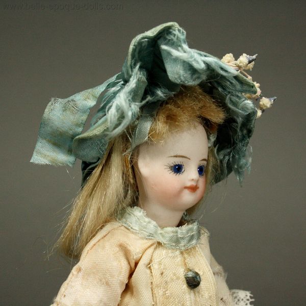 * antique doll ❀ 水色サマーニットの ミニョネットちゃん Antique Miniature Dolls / French All- Bisque Mignonette with