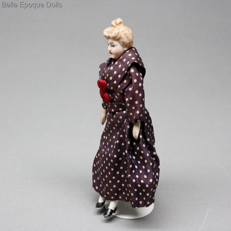 Antique dolls house doll , Puppenstuben zubehor puppenstubenmutter