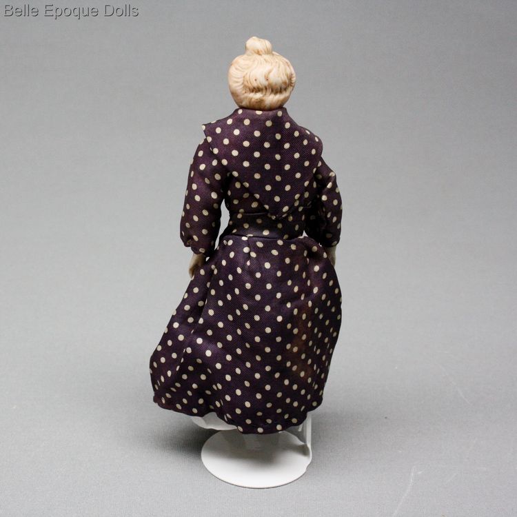 Antique dolls house doll , Puppenstuben zubehor puppenstubenmutter