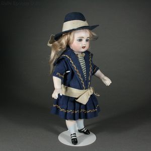 Antique all bisque doll mignonette , Antique mignonnette simon Halbig ,  