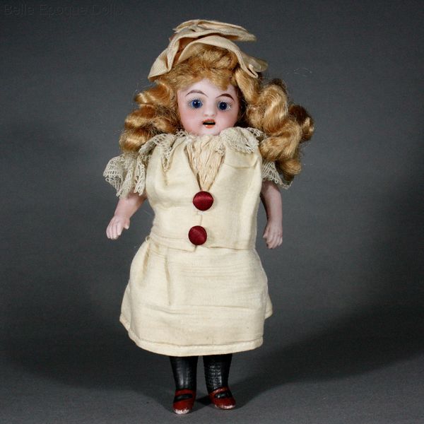 Antique bisque dolls simon halbig , Puppenstuben ganzbiskuit puppen