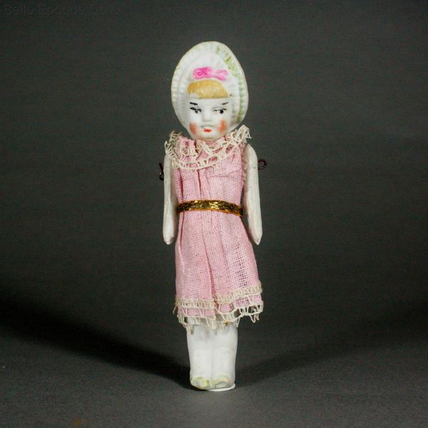 Puppenstuben puppen , Antique Dollhouse bonnet doll , Puppenstuben puppen