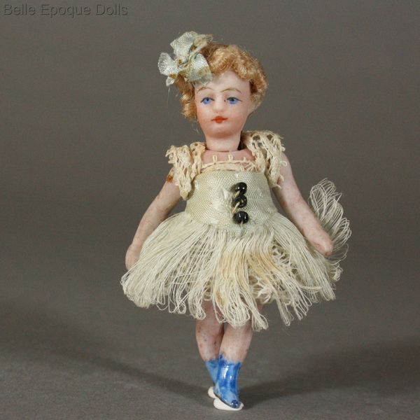 Puppenstuben puppen , Antique Dollhouse miniature tiny doll  , Puppenstuben puppen