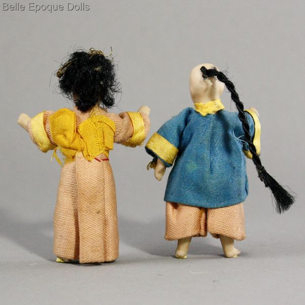Antique Dollhouse all bisque miniature asian dolls , Puppenstuben puppen