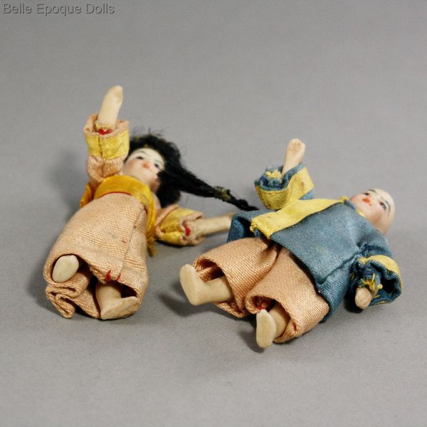 Antique all bisque asian dolls  , Puppenstuben puppen