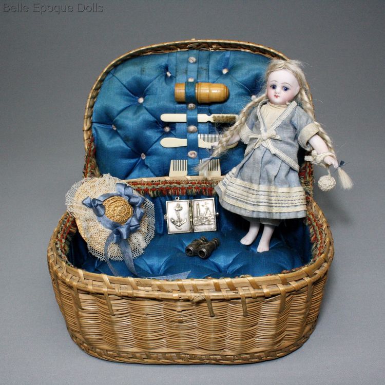 Antique Dollhouse miniature doll , franzosiche ganzbiskuit puppenstuben puppen barfuss