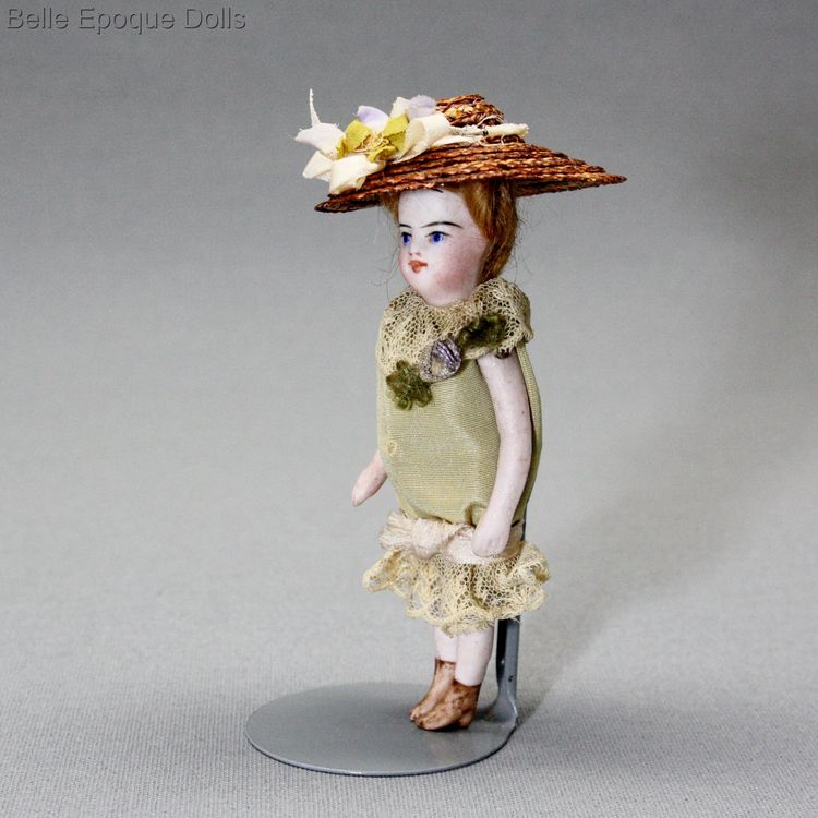 Puppenstuben ganzbiskuit puppe mignonette  , Antique Dollhouse miniature French doll , Puppenstuben ganzbiskuit puppe mignonette 