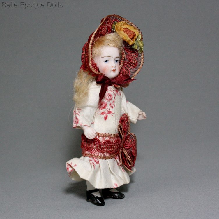 Antique dolls mignonette , Puppenstuben ganzbiskuit puppen