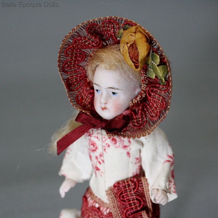 Antique dolls mignonette , Puppenstuben ganzbiskuit puppen