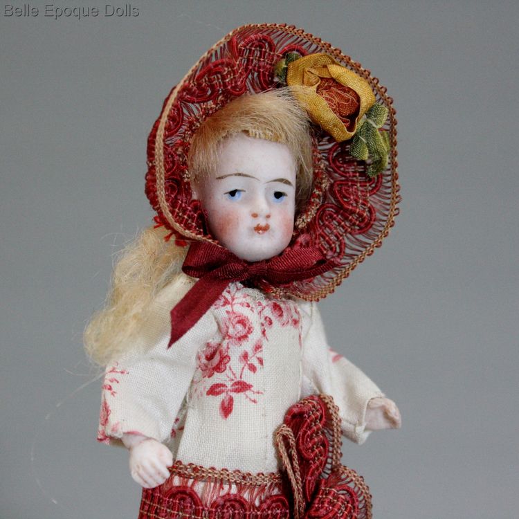 Antique all bisque doll , Puppenstuben ganzbiskuit puppen