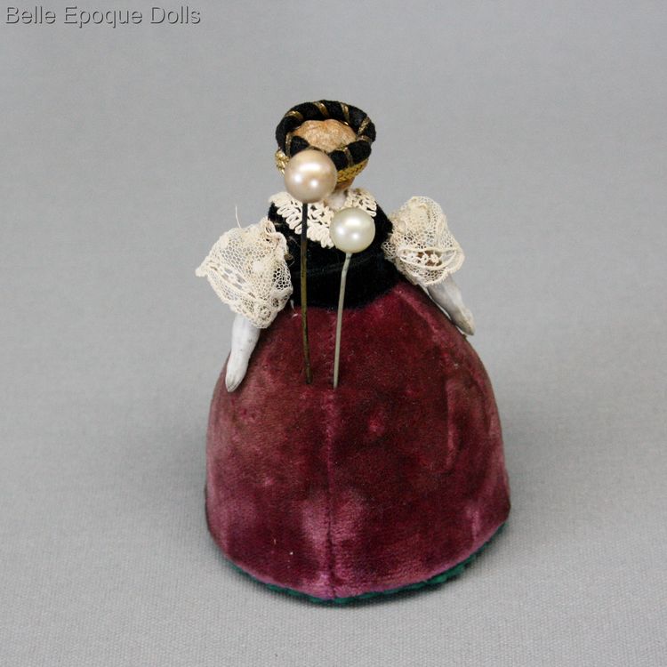 Puppenstuben zubehor , Antique Dollhouse pin cushion , Puppenstuben zubehor