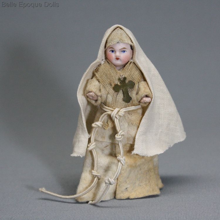 Antique dolls house all-bisque nun , Puppenstuben zubehor