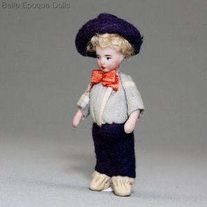 Petite poupée ancienne lilliputienne en porcelaine – 6 cm – jouet miniature XIXe