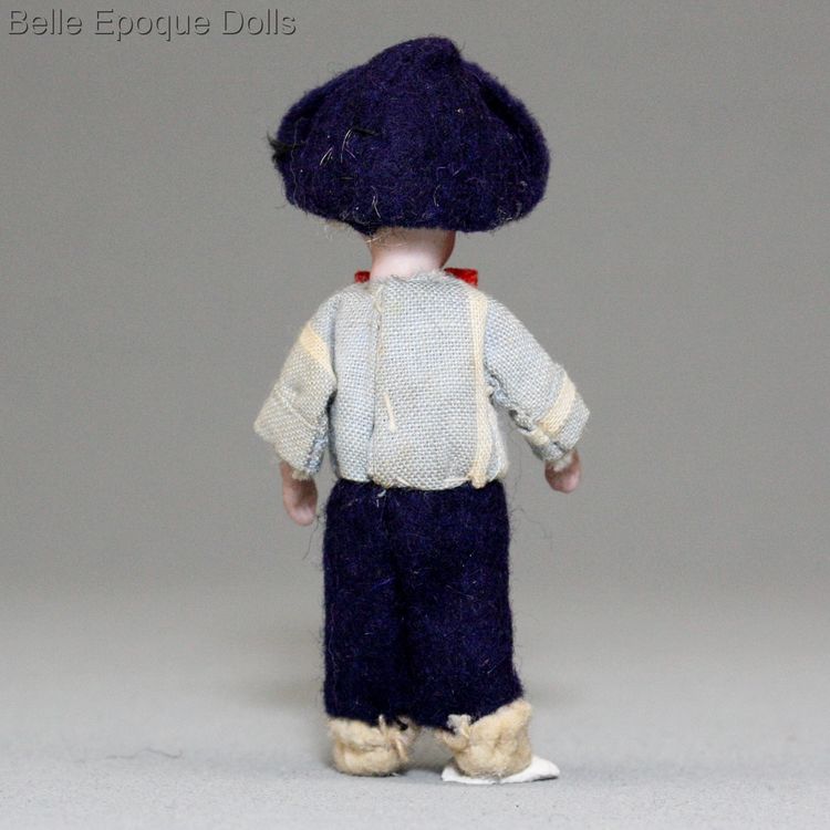 Alte ganzbiskuit Puppchen ,  franzoesische puppenstubenpuppe , Antique dolls house all bisque doll