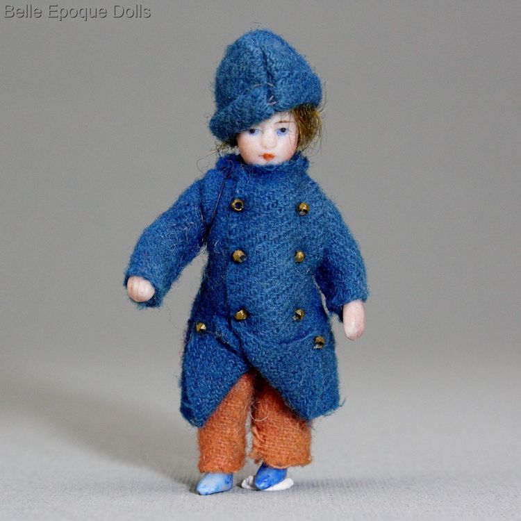 Antique Dollhouse miniature lilliputian doll , Puppenstuben zubehor