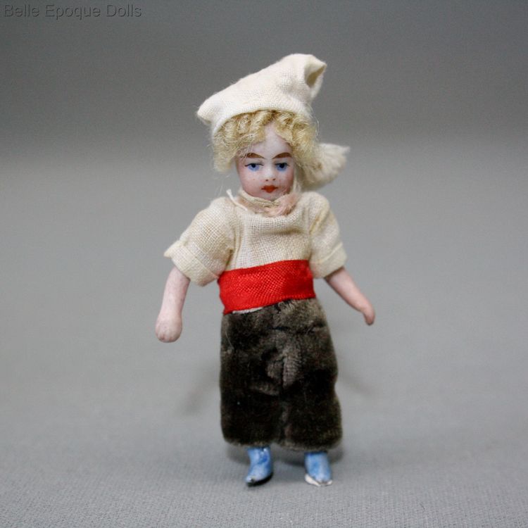 Puppenstuben ganzbiskuit puppe , Antique dolls house tiny lilliputian doll , Puppenstuben ganzbiskuit puppe