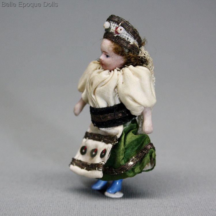 Antique dolls house tiny doll , Puppenstuben puppen