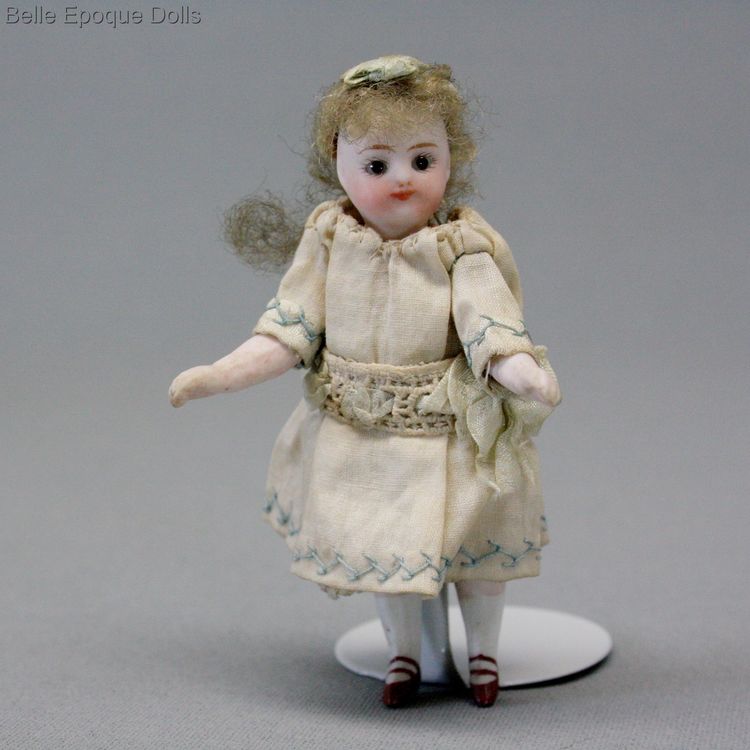  Puppenstuben ganzbiskuit puppe mignonette  , all bisque tiny French doll