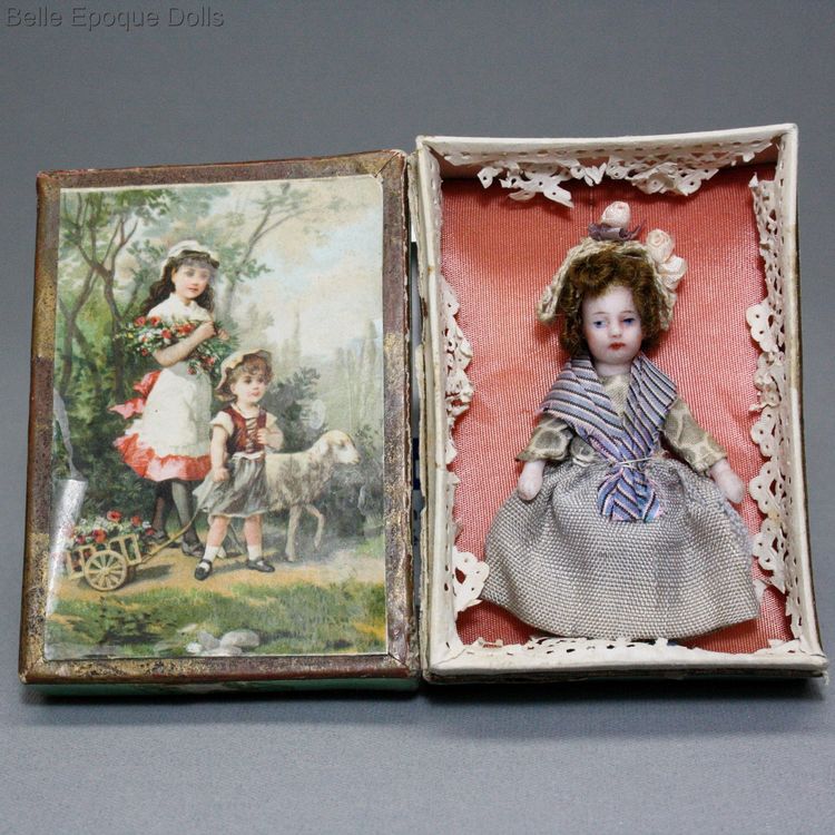  ganzbiskuit mignonnette  , Puppenstuben zubehor , Antique dolls house French doll