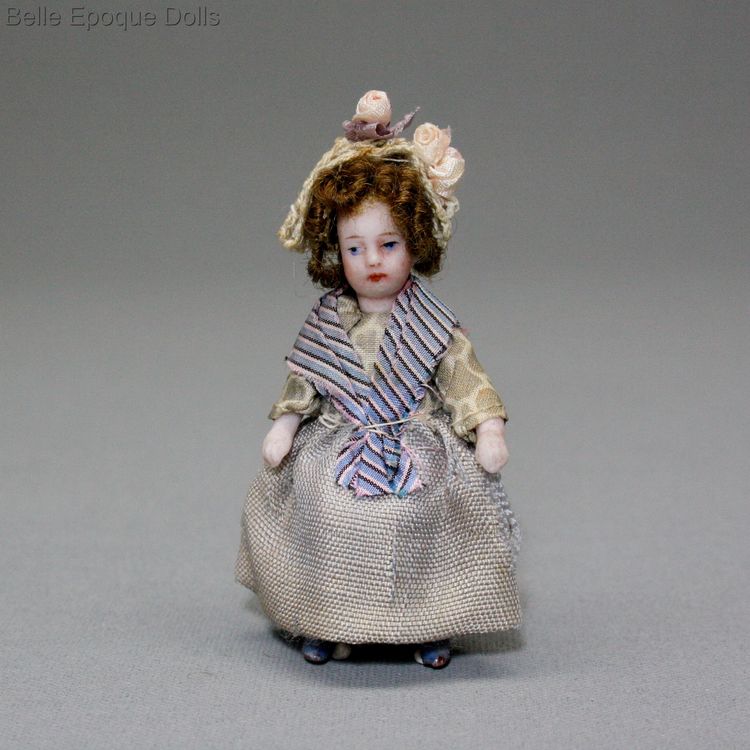  ganzbiskuit mignonnette  , Puppenstuben zubehor , Antique dolls house French doll