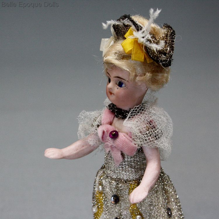 antike kleine ganzbikuitpuppe  , alte franzsische Mignonnette kleine ganzbikuitpuppe , Antique dolls house dolls