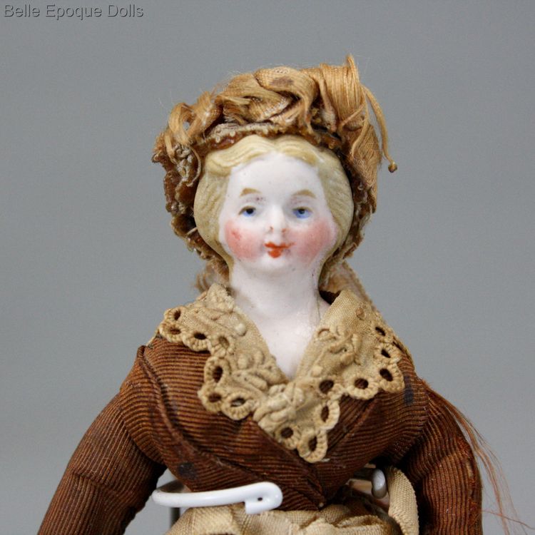 Puppenstuben puppen , early dollhouse doll governess , Puppenstuben puppen
