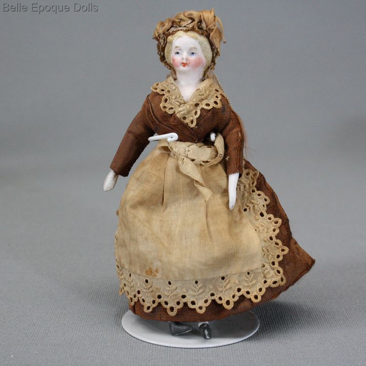 antique dollhouse maid , Puppenstuben puppen