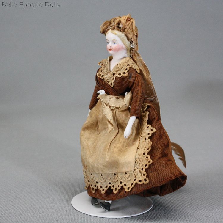 antique dollhouse maid , Puppenstuben puppen
