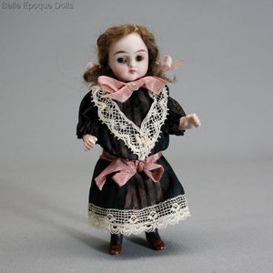 german all bisque mignonette , Antique Dollhouse all bisque doll , Puppenstuben ganzbiskuit porzellan 