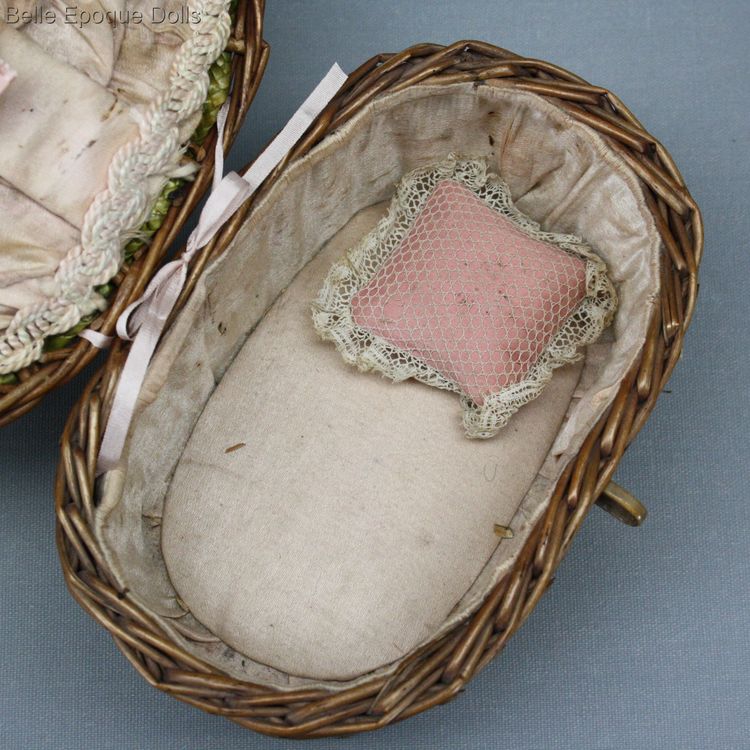 Antique dolls house porcelain and bisque dolls , Puppenstuben puppen